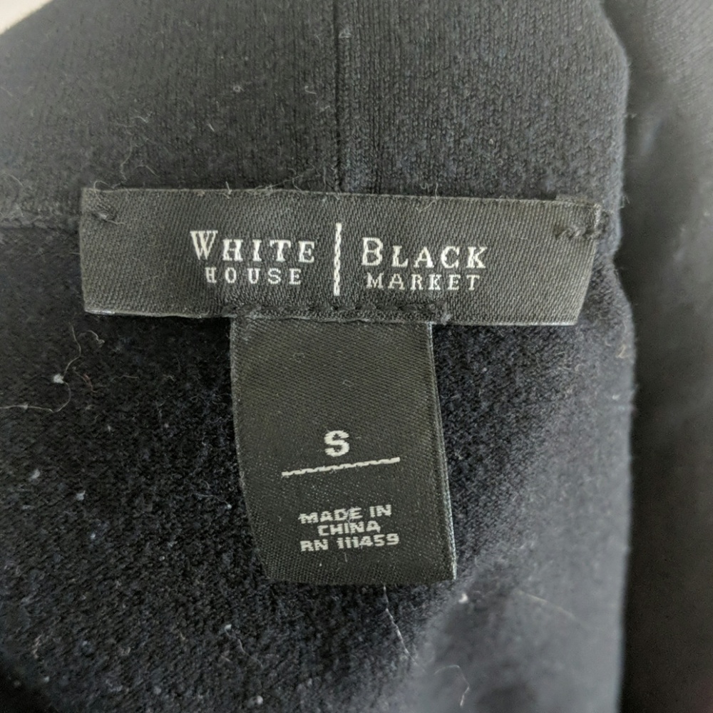 Cape - Picture 2 of 3